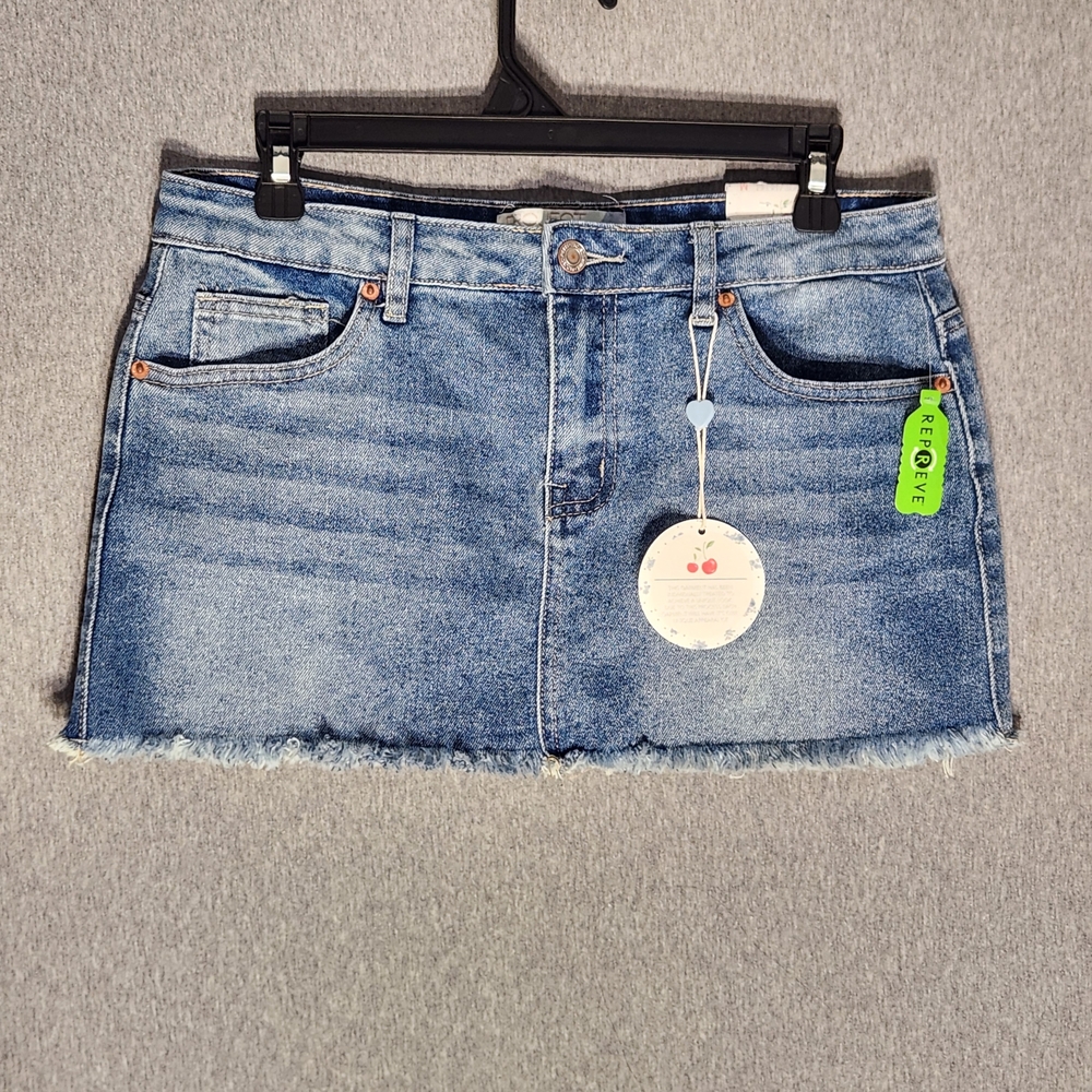 Chic Blue Denim Mini Skirt